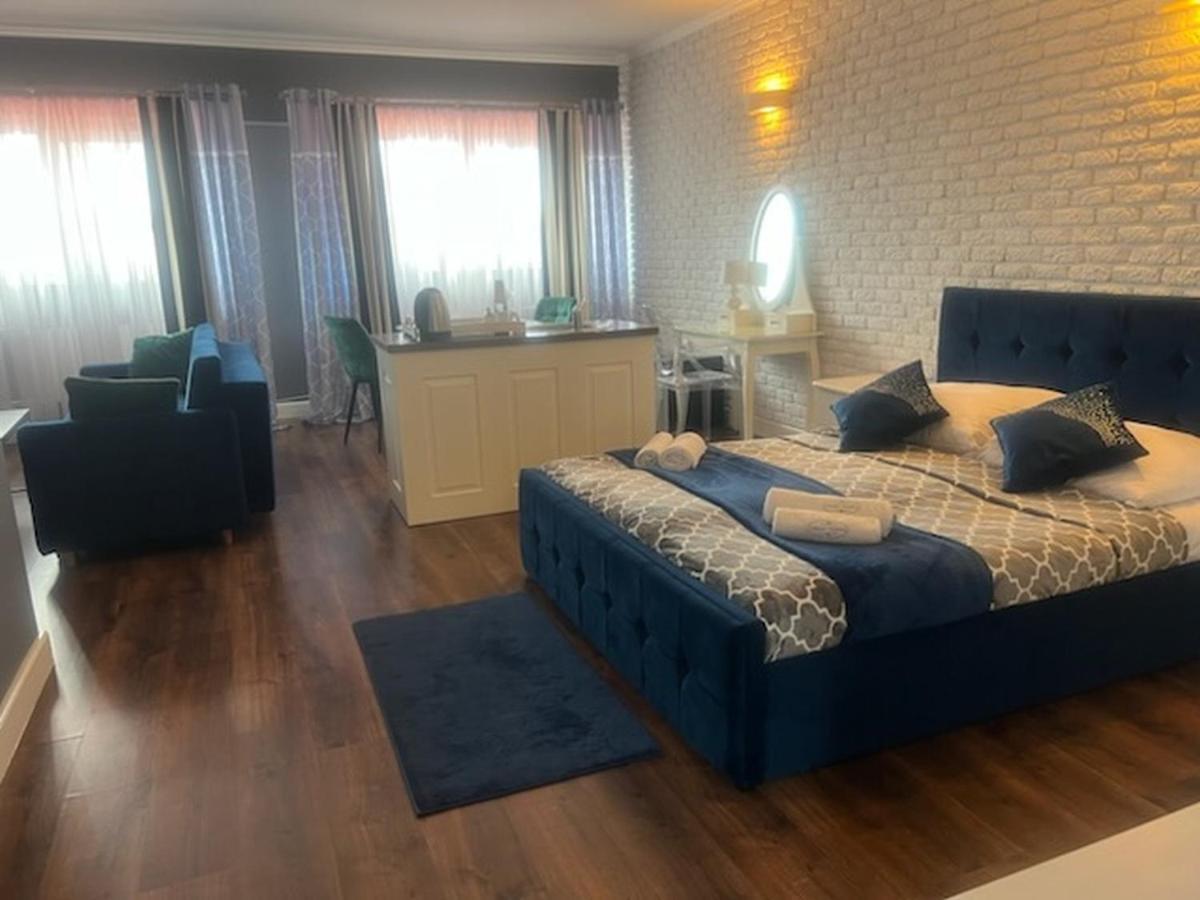 Zajazd Tumidaj Brzeznio Esterno foto